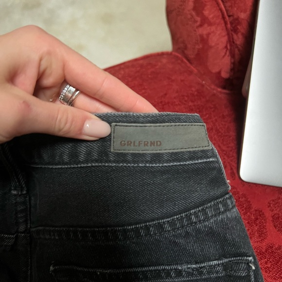 Distressed boyfriend jeans - Picture 3 of 4